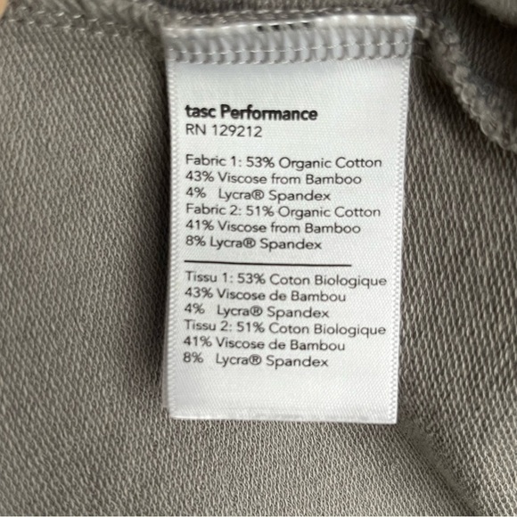 Tasc Performance Long Sleeve 1/4 Zip Shirt Lightweight Sweater Light Gray Bamboo - Picture 8 of 9